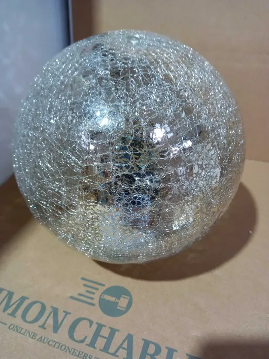 MR CHRISTMAS 8" GLASS CRACKLE SPHERE WITH ROTATING LIGHT 