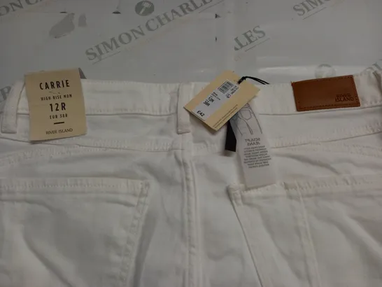 RIVER ISLAND CARRIE HIGH RISE MOM JEANS IN WHITE - 12R