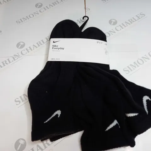 NIKE EVERYDAY SOCKS IN BLACK DRI-FIT - UK 6-11 - 6 PAIRS