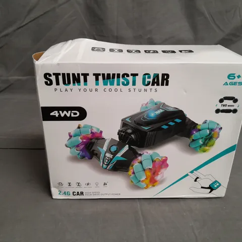 STUNT TWIST CAR