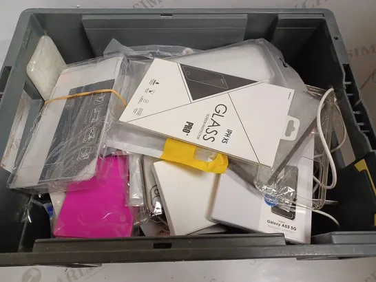 BOX OF APPROX 20 ITEMS INCLUDING ASSORTED CASES, SCREEN PROTECTORS AND CABLES FOR VARIOUS MOBILE PHONES