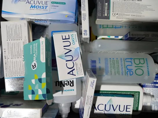 APPROXIMATELY 20 ASSORTED HOUSEHOLD ITEMS TO INCLUDE ACUVUE OASYS CONTACT LENSES, PROTECT + CONTACT LENSES, ETC