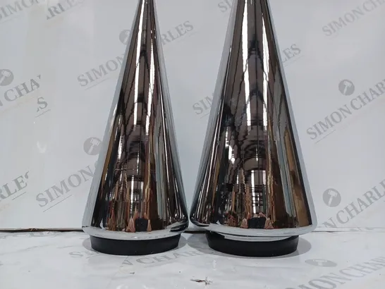 BOXED KELLY HOPPEN SET OF 2 INDOOR OUTDOOR PRELIT GLASS DECOR - REFLECTIVE CONES