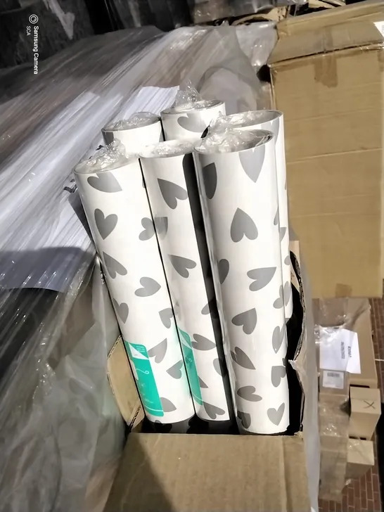 PALLET OF BRAND NEW 3M PEFC HEARTS ROLL WRAP - APPROXIMATELY 99 BOXES 9 PER BOX