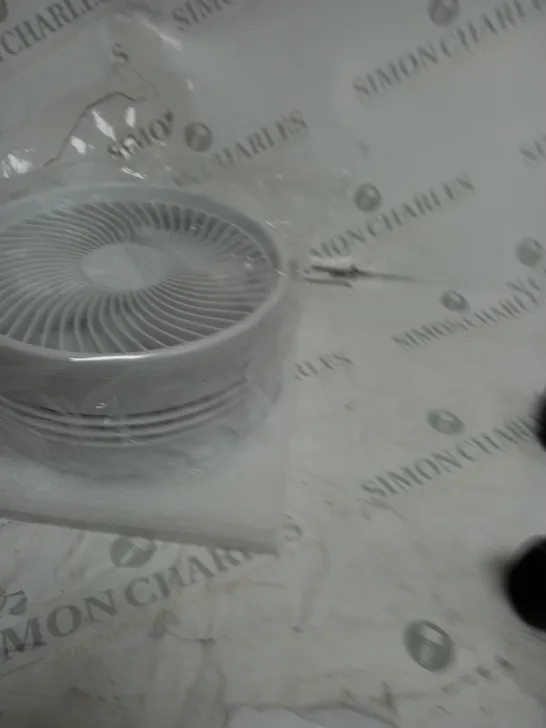 BELL & HOWELL OSCILLATING FOLDING RECHARGEABLE FAN, WHITE