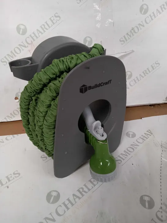 BUILDCRAFT EXPANDABLE HOSE WITH HOSE HOLDER AND NOZZLE