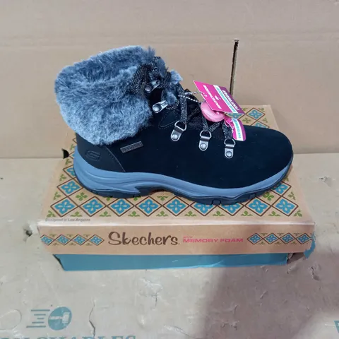 BOXED PAIR OF SKECHERS - SIZE 37