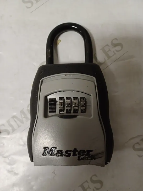 MASTER LOCK KEY SAFE