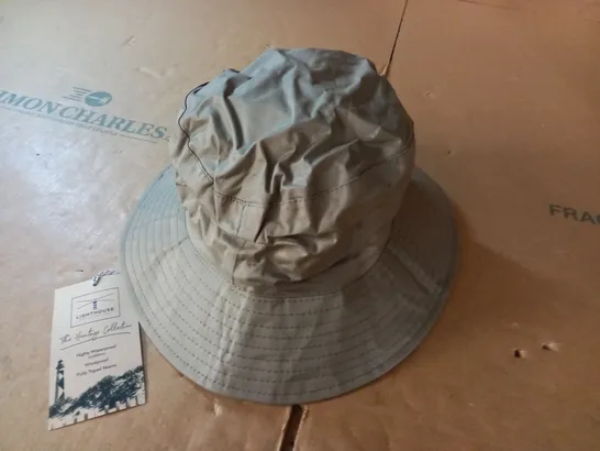 LIGHTHOUSE STORM HAT IN FAWN - M