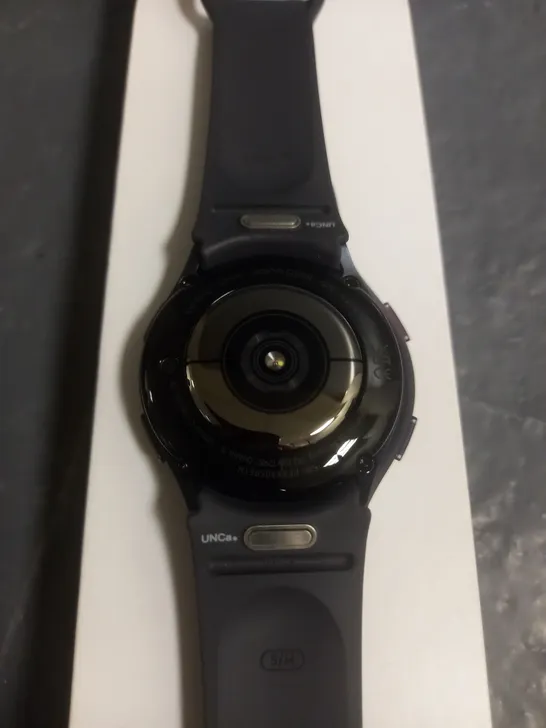 BOXED SAMSUNG GALAXY WATCH 6 40MM SM-R930