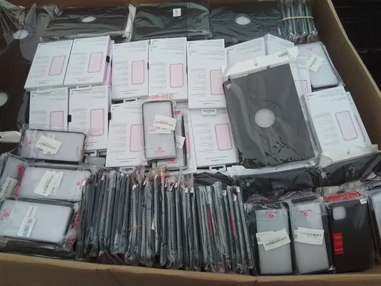 PALLET CONTAINING A LARGE QUANTITY OF ASSORTED BRAND NEW PHONE AND TABLET CASES 