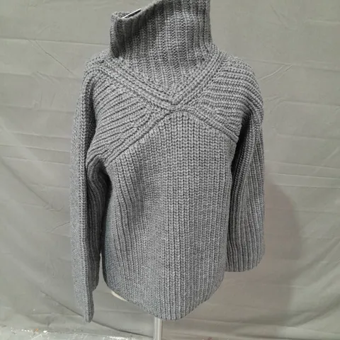 MINT VELVET GREY CHUNKY STITCH JUMPER IN GREY - SMALL