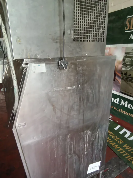 COMMERCIAL FOLLETT ICE MAKER WITH VENTILATION 