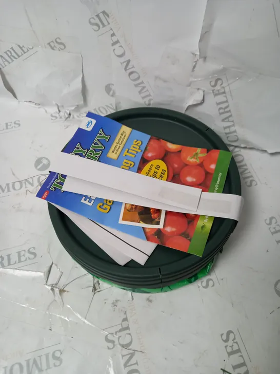 BOXED UOSIDE DOWN TOMATO PLANTER