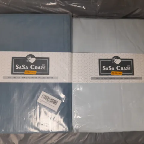 BOX OF APPROXIMATELY 8 ASSORTED BEDDING ITEMS TO INCLUDE LUXURY VALANCE SHEETS, PILLOW PAIR, ETC