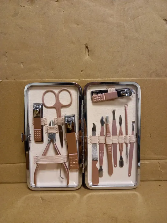 MANICURE SET & NAIL CLIPPER SET