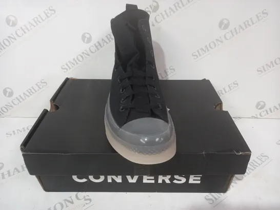 BOXED PAIR OF CONVERSE ALL STAR SHOES IN BLACK UK SIZE 10