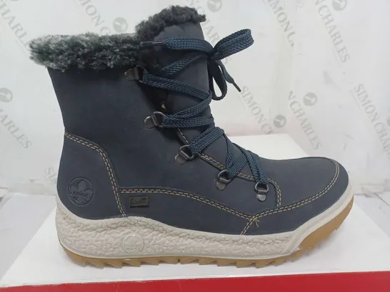 BOXED PAIR OF RIEKER WARM HIKING BOOTS IN NAVY - SIZE 40