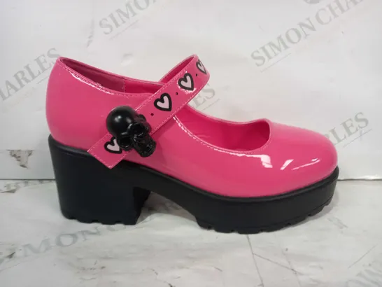 BOXED PAIR OF KOI VEGAN LEATHER LOW BLOCK HEEL CLOSED TOE SHOES IN PINK UK SIZE 4