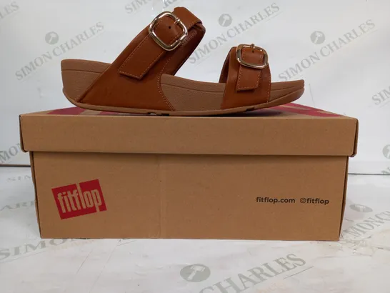 BOXED PAIR OF FITFLOP LULU ADJUSTABLE LEATHER SLIDERS IN TAN UK SIZE 6