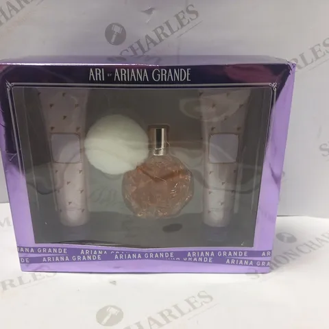 BOXED ARI BY ARIANNA GRANDE EAU DE PARFUM GIFT SET