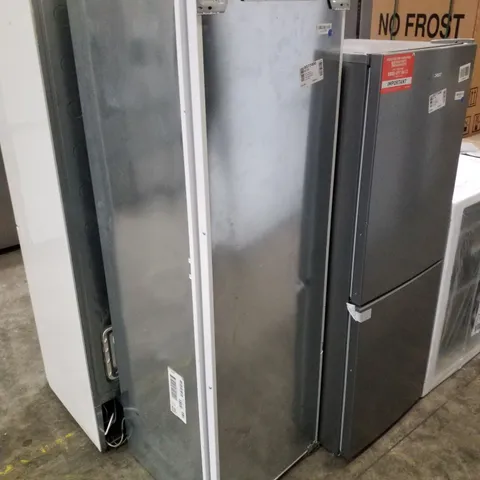 BOSCH SERIE 6 BUILT-IN FREEZER WITH NOFROST - UNPROCESSED RAW RETURN