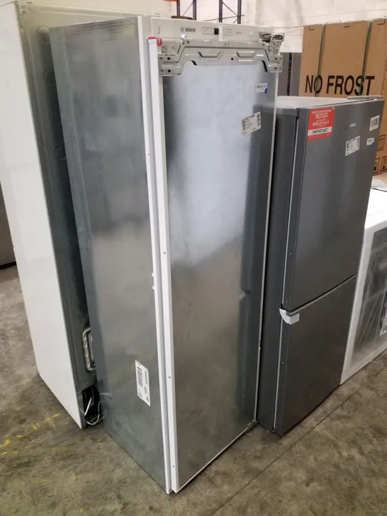 BOSCH SERIE 6 BUILT-IN FREEZER WITH NOFROST - UNPROCESSED RAW RETURN