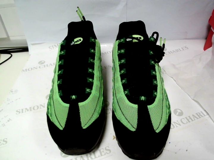 pine green air max 95