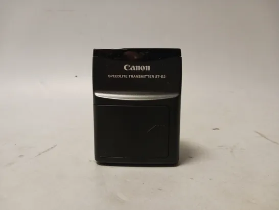 CANON SPEEDLITE TRANSMITTER ST-E2 LIGHT