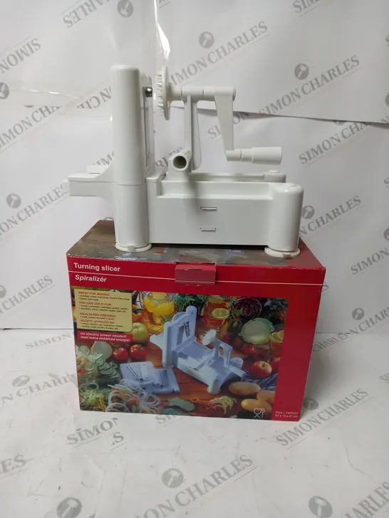 BOXED KABALO TURNING VEGETABLE AND FRUIT SLICER 