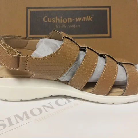 BOXED PAIR OF CUSHION WALK ONE TOUCH CLOSE SANDALS IN TAN - SIZE 5