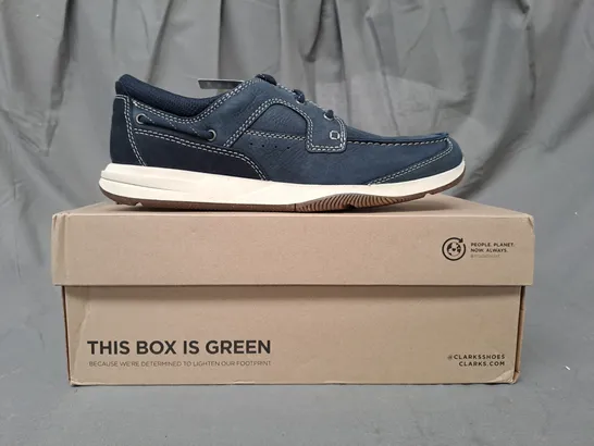 BOXED PAIR OF CLARKS SAILVIEW LACE SHOES IN NAVY UK SIZE 9