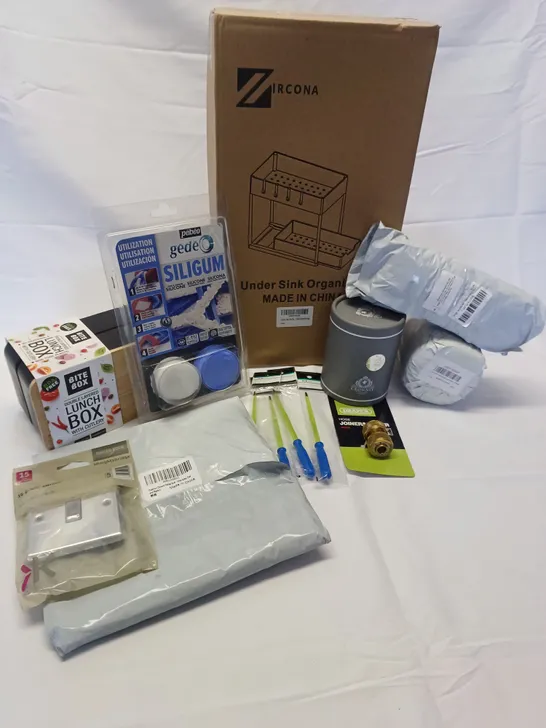 APPROXIMATELY 15 ASSORTED BRAND NEW BOXED PRODUCTS TO INCLUDE;