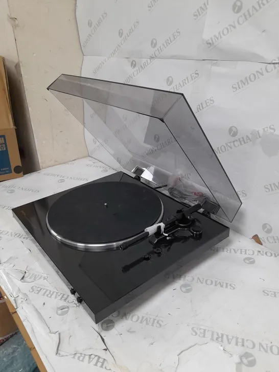 BOXED DENON DP-300F TURNTABLE 