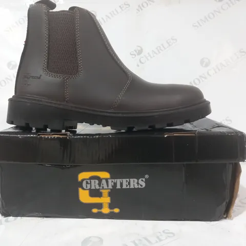 BOXED PAIR OF GRAFTERS SAFETY TWIN GUSSET DEALER BOOTS IN BROWN UK SIZE 8
