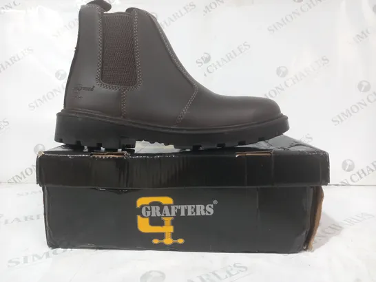 BOXED PAIR OF GRAFTERS SAFETY TWIN GUSSET DEALER BOOTS IN BROWN UK SIZE 8