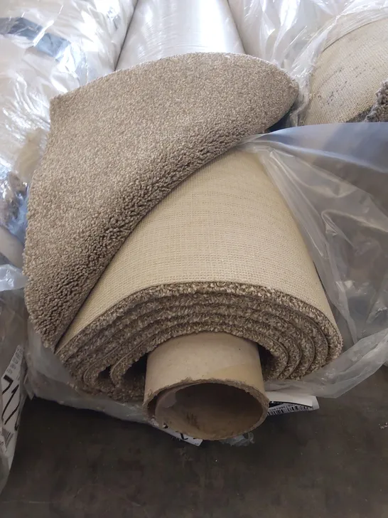 ROLL OF QUALITY ULTIMATE EXPRESSIONS EARL GREY CARPET // SIZE: APPROX 5 X 4m