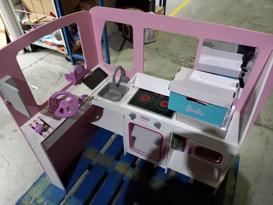 BARBIE MINI VAN WITH KITCHEN - COLLECTION ONLY 