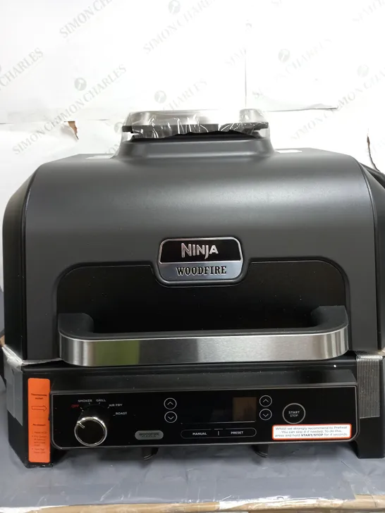 OUTLET NINJA WOODFIRE PRO XL ELECTRIC BBQ GRILL & SMOKER OG850UKQ - COLLECTION ONLY