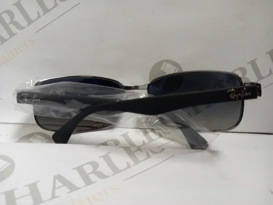 RAY BANS RB3478 SUNGLASSES IN GUNMETAL AND BLUE/GREY