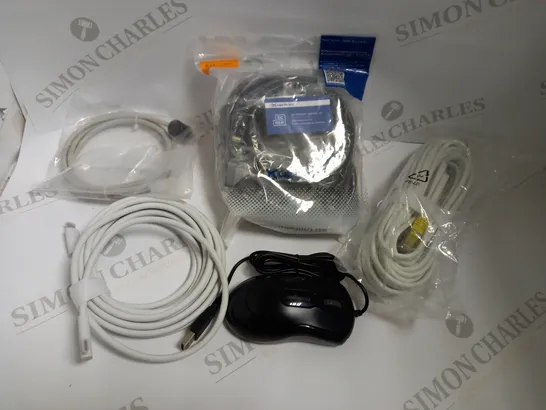 BOX OF APPROX 10 ITEMS INCLUDING ASSORTED CABLES AND KENSINGTON WIRED MOUSE