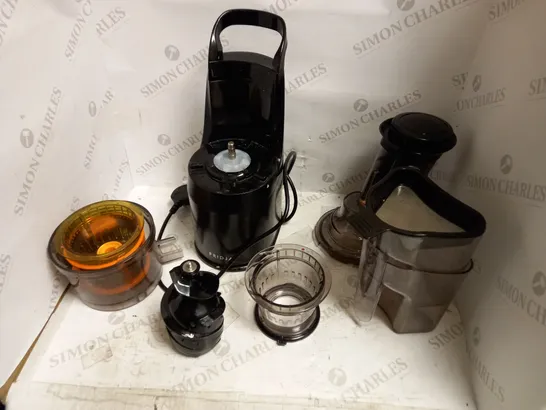 FRIDJA MASTICATING JUICER