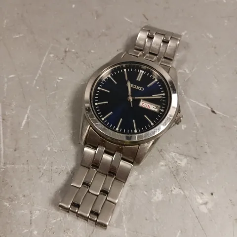 SEIKO QUARTZ BLUE DIAL WATCH 