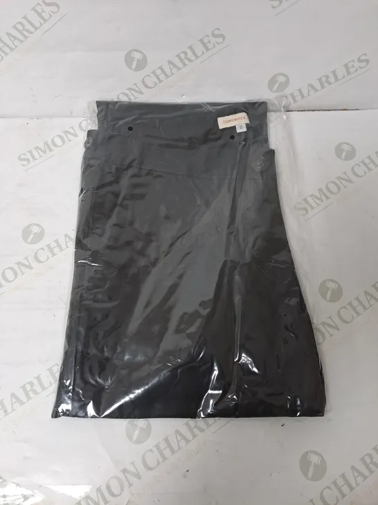 SEALED SET OF 11 BRAND NEW CORPORATIVE STYLE BLACK CHINOS - SMALL