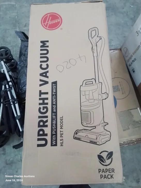 BOXED HOOVER UPRIGHT PET VACUUM CLEANER WITH ANTI TWIST 