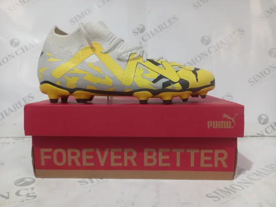 BOXED PAIR OF PUMA FUTURE 3 FOOTBALL BOOTS IN CREAM/YELLOW UK SIZE 5
