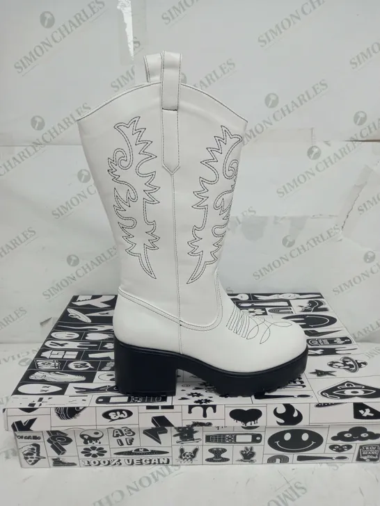 BOXED PAIR OF KOI FOOTWEAR WINTU LONG CHUNKY WESTERN BOOTS IN WHITE - SIZE 7