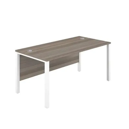 BOXED BOUTON SOHO DESK 25MM GREY OAK TOP, BLACK FRAMEWORK (1 BOX)