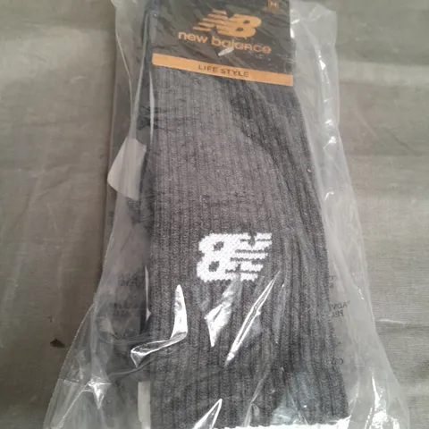 NEW BALANCE 3 PACK OF SOCKS SIZE M