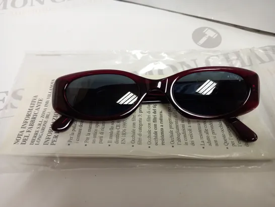 APPROXIMATELY 9 DIERRE STING SUNGLASSES - BOXED